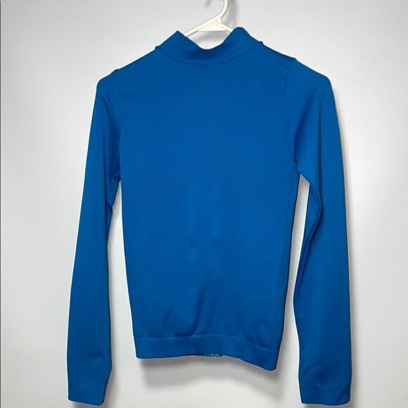 Blue Activewear Set - Picture 13 of 16